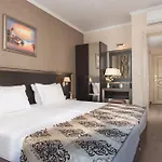 Hotel & Diamant