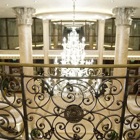 ホテル & Diamant 4*