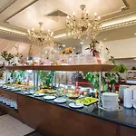 & Diamant ساني بيتش